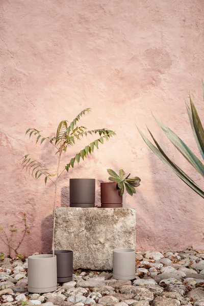 Hovedbilde Ferm Living Sekki Blomsterpotte M, Rust