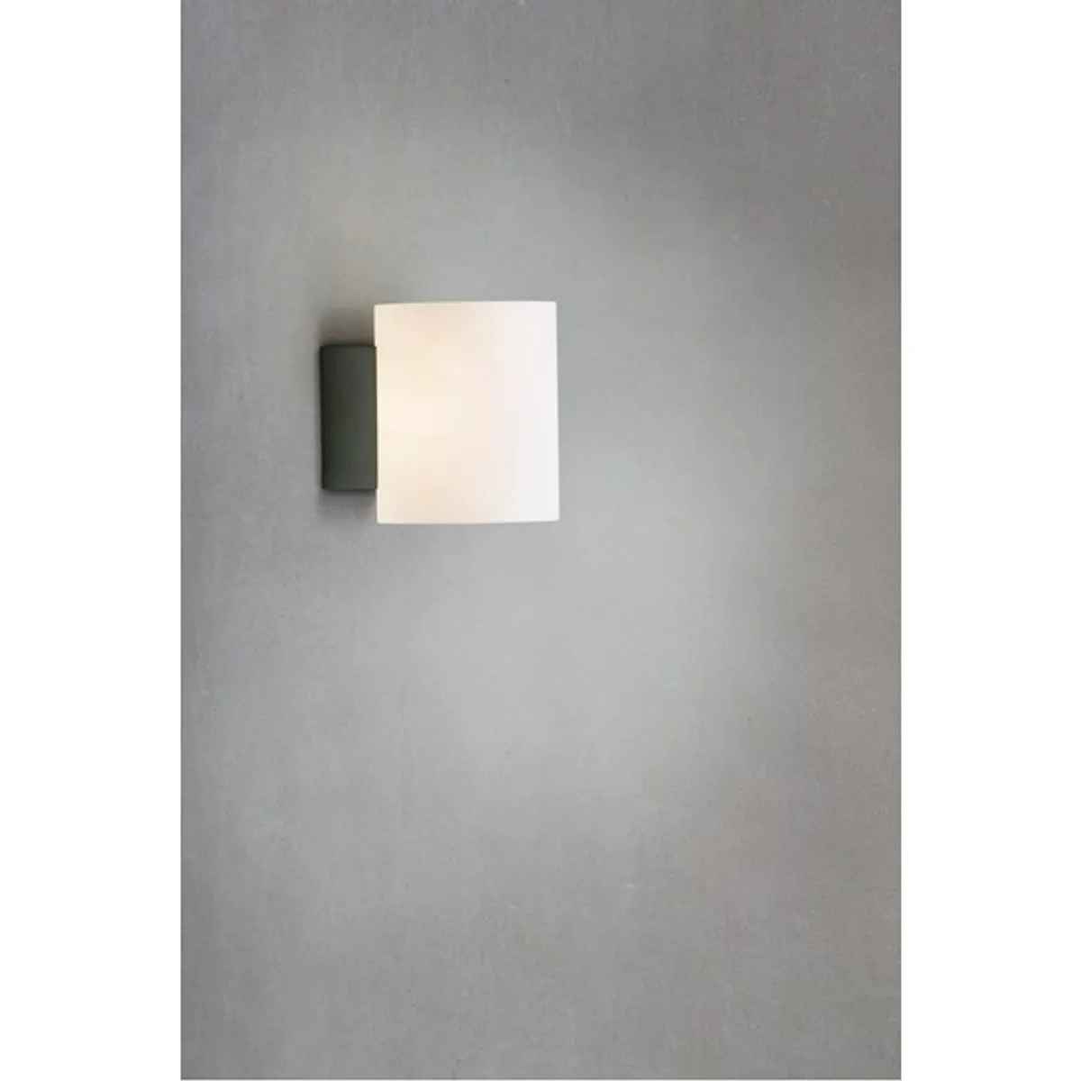 Herstal Evoke S Vegglampe Chrome