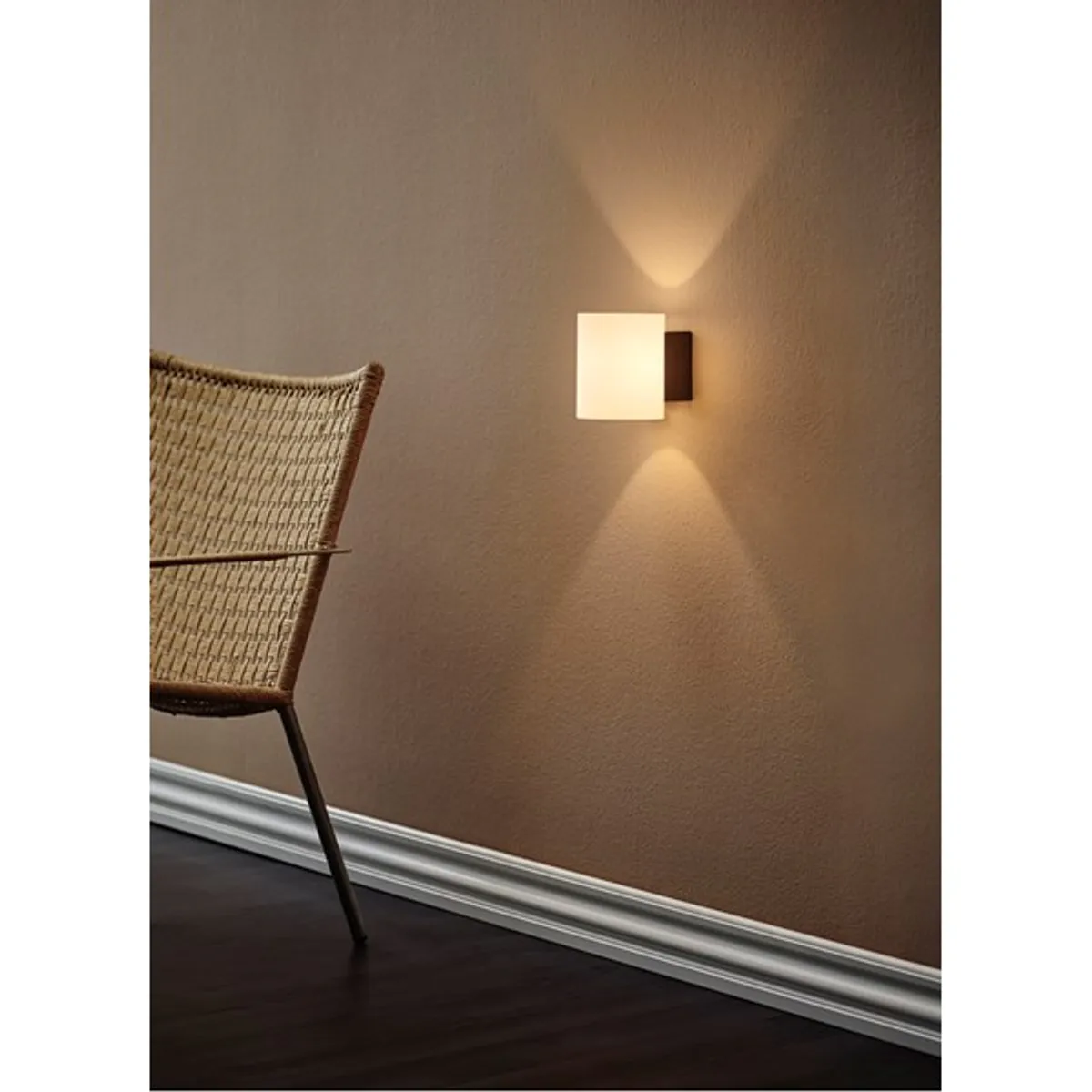 Herstal Evoke S Vegglampe Chrome