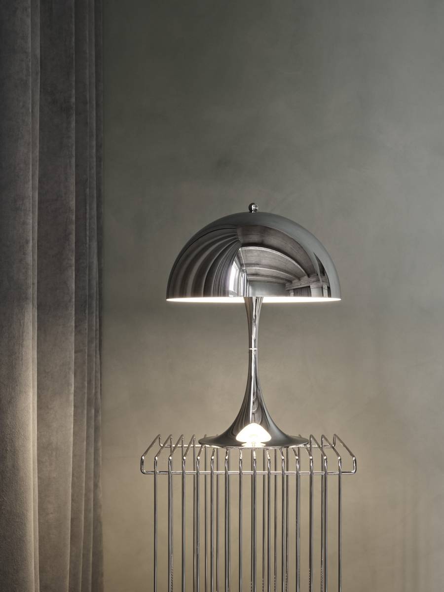 Louis Poulsen Panthella 320 Bordlampe, Krom utstilling
